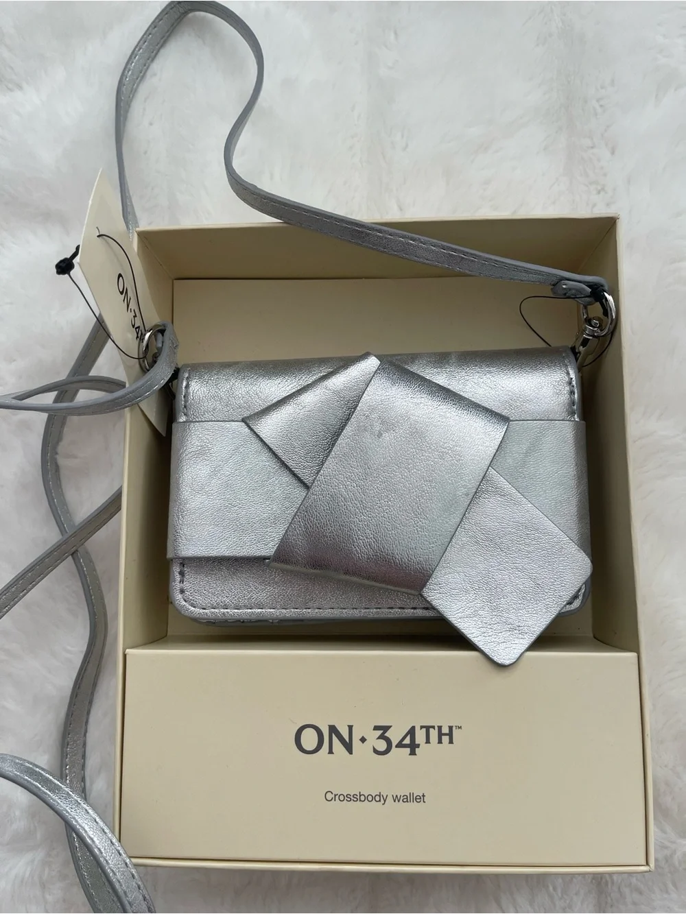 On 34th Rosemari silver Vegan Leather Crossbody Wallet On A String NIB